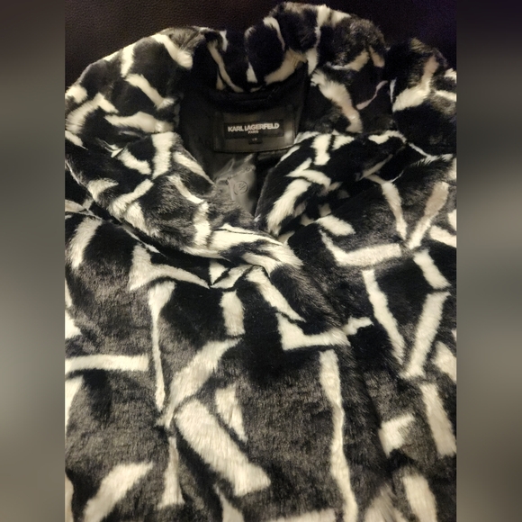 Karl Lagerfeld Monochrome Faux Fur Jacket - Picture 6 of 16